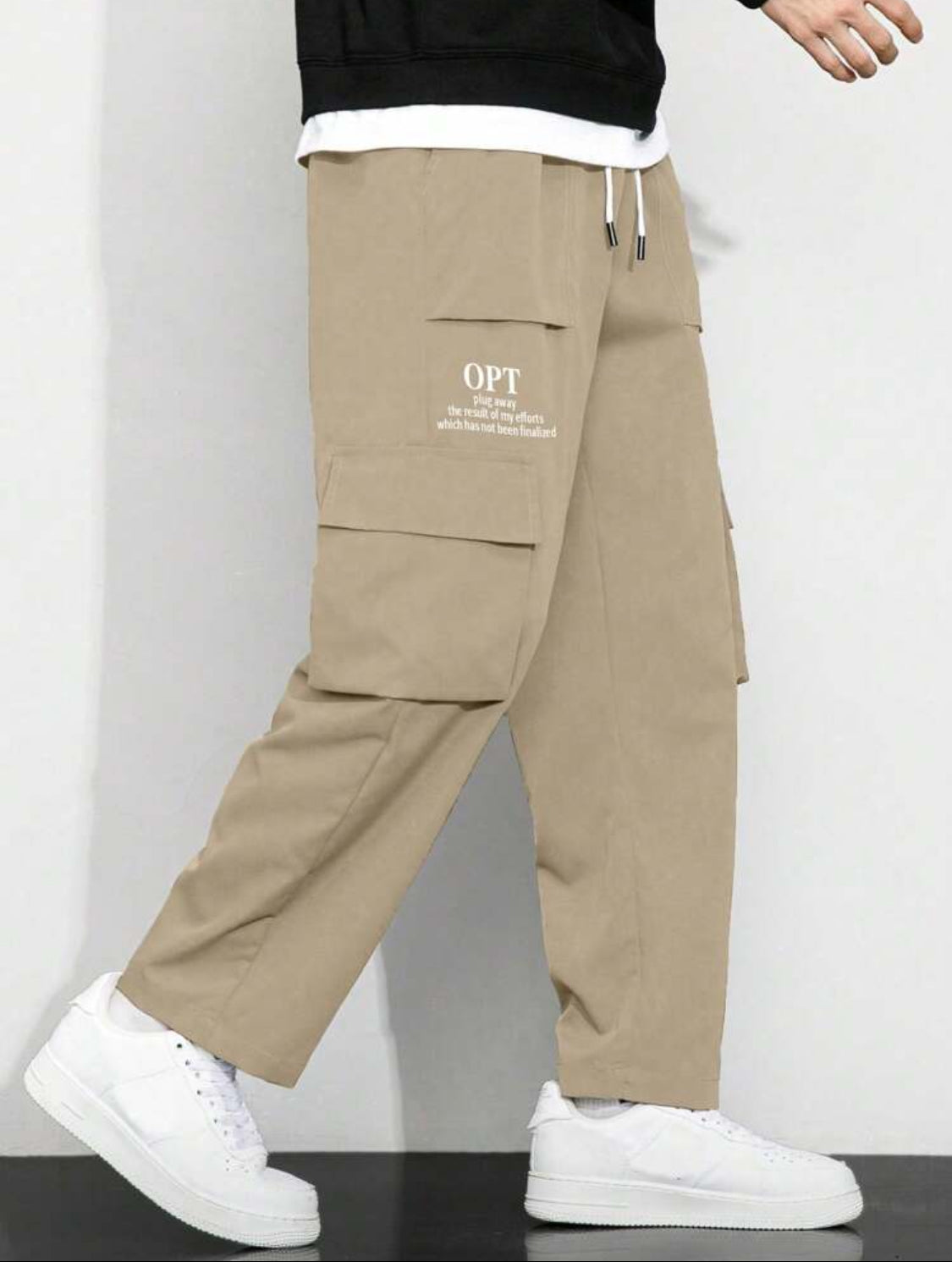 Manfinity Hypemode Pantalones cargo para hombre de corte holgado con bolsillo con solapa, estampado gráfico, cordón ajustable en la cintura