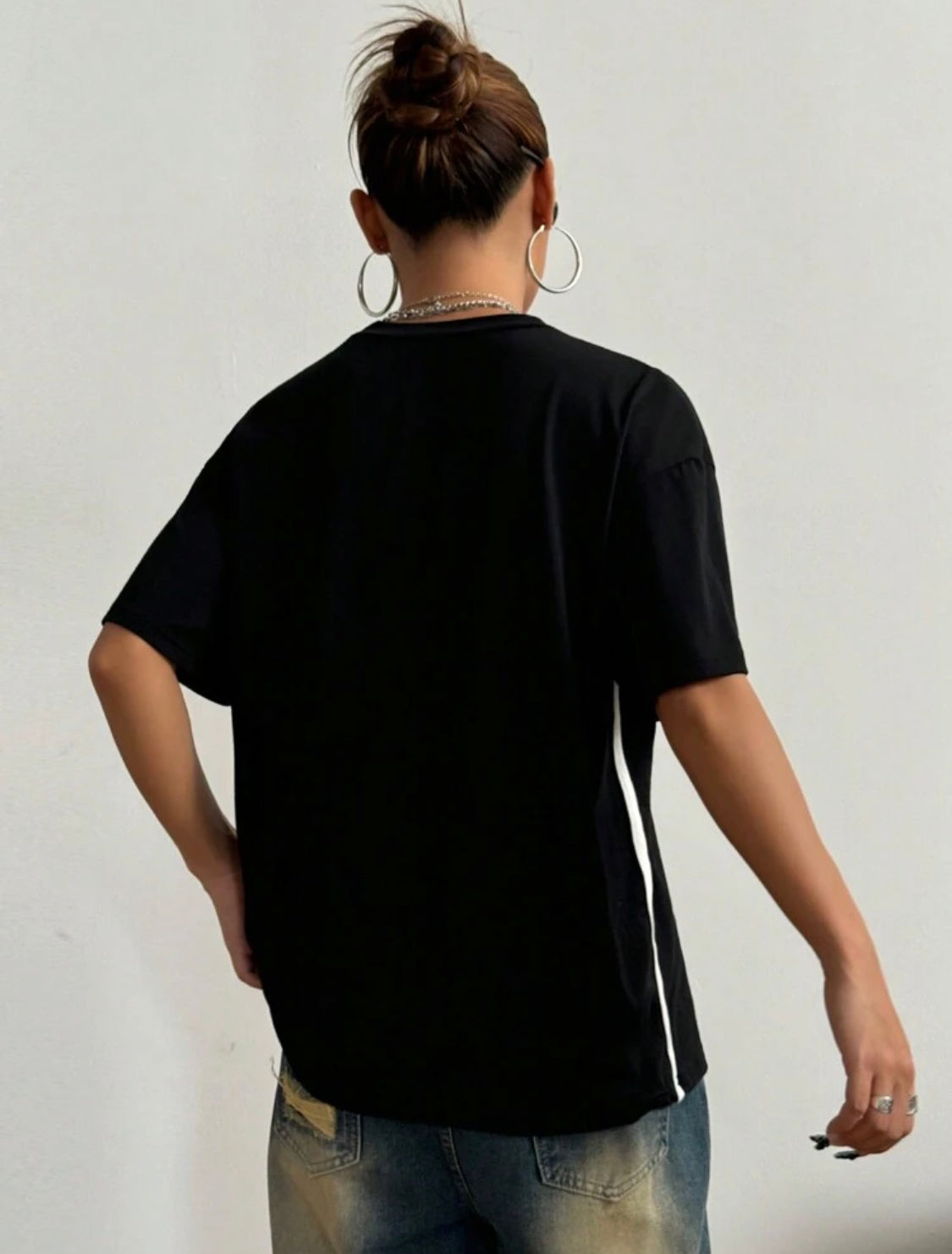 Remera Oversize SHEIN Camiseta casual de manga corta, cuello redondo, de corte suelto con estampado, costuras laterales y franjas contrastantes