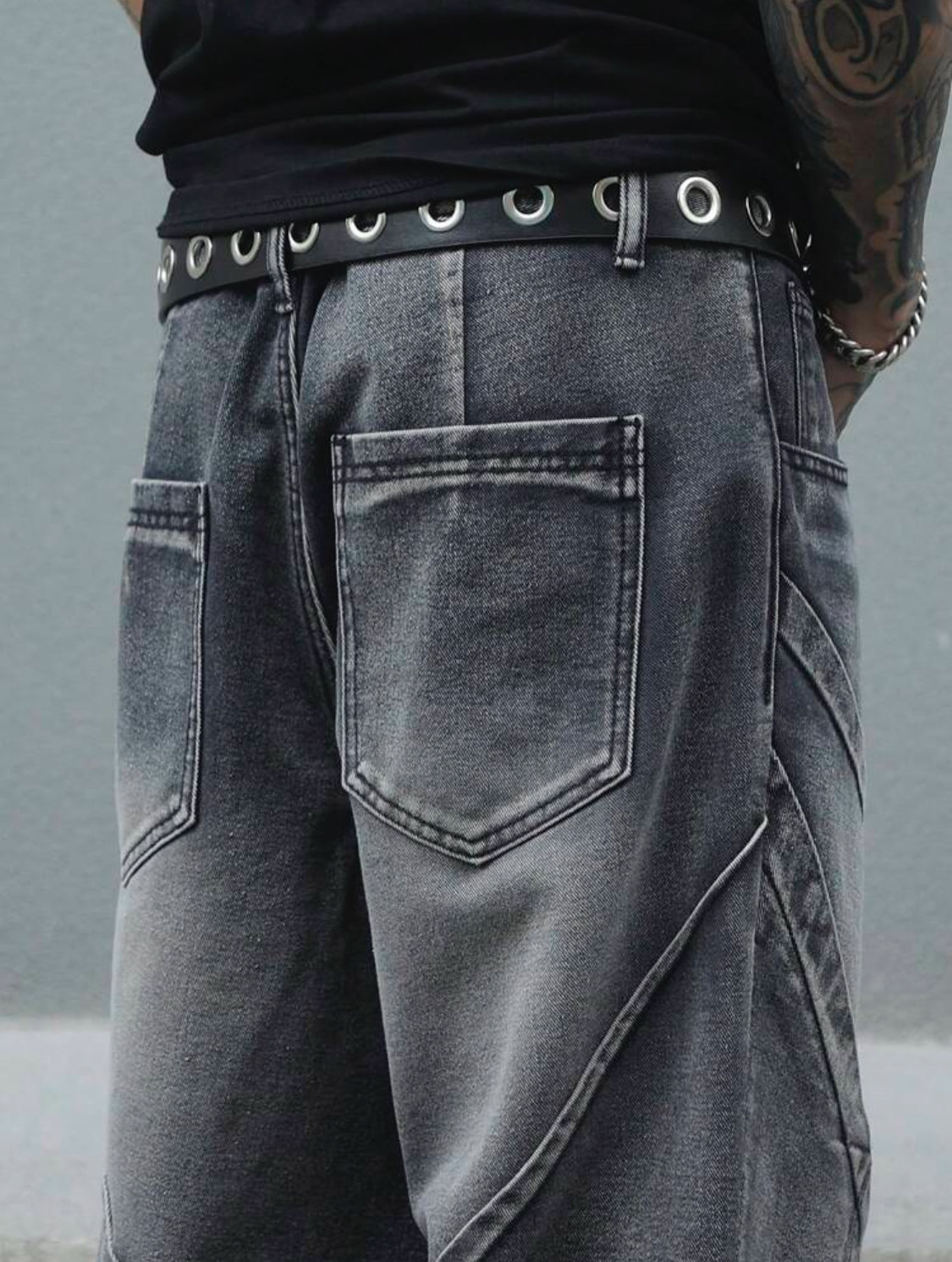Manfinity LEGND Jeans rectos y relajados de corte casual para hombre con bolsillos, jeans largos y holgados lavados en gris oscuro liso, regalo para esposo o novio