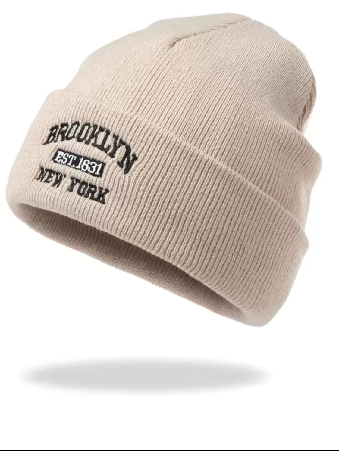 SHEIN X Lucía Bellido 1 pieza Gorro de punto con detalles estampados a la moda para mujer para invierno y otoño