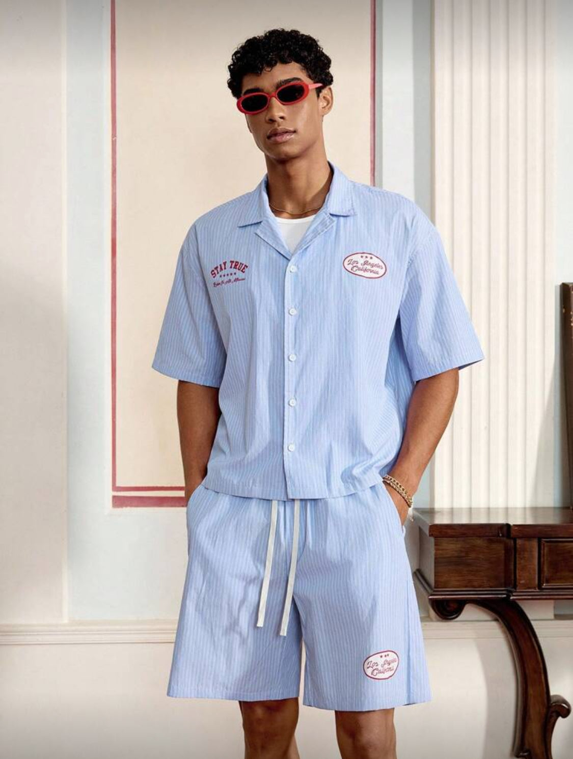 SWAVVY Set de 2 piezas de camisa casual de rayas tejida y pantalones cortos rectos de cintura elástica para hombres