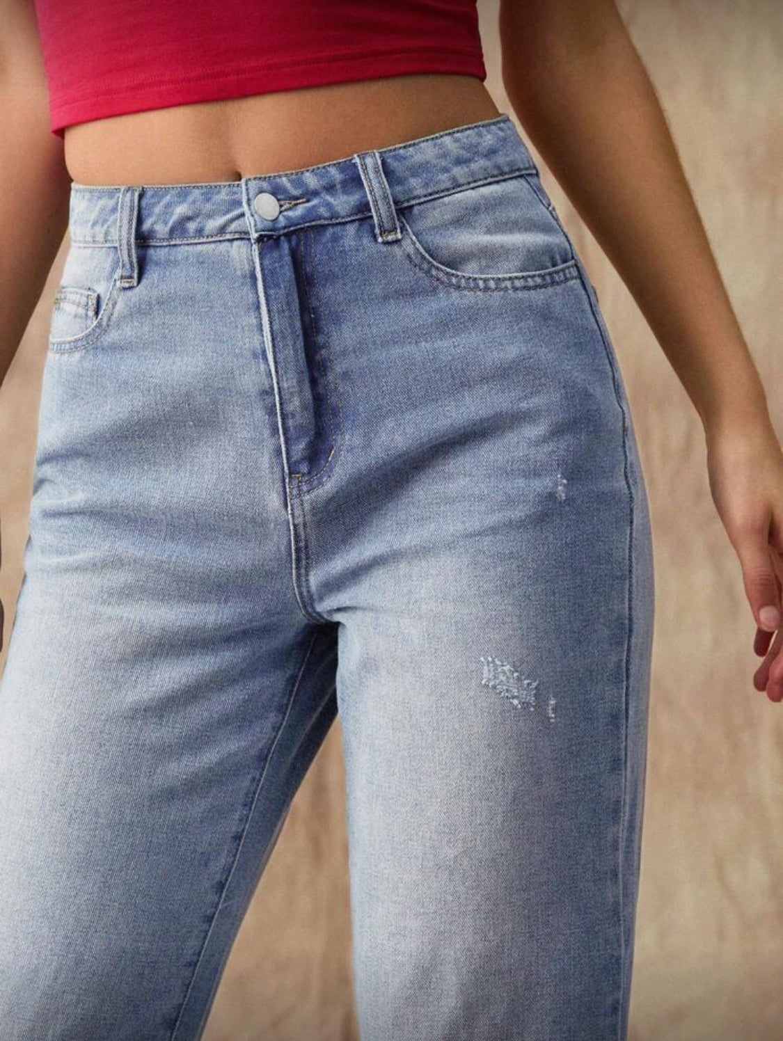 Forever 21 Pantalones vaqueros acampanados informales lavados con agua y agujeros