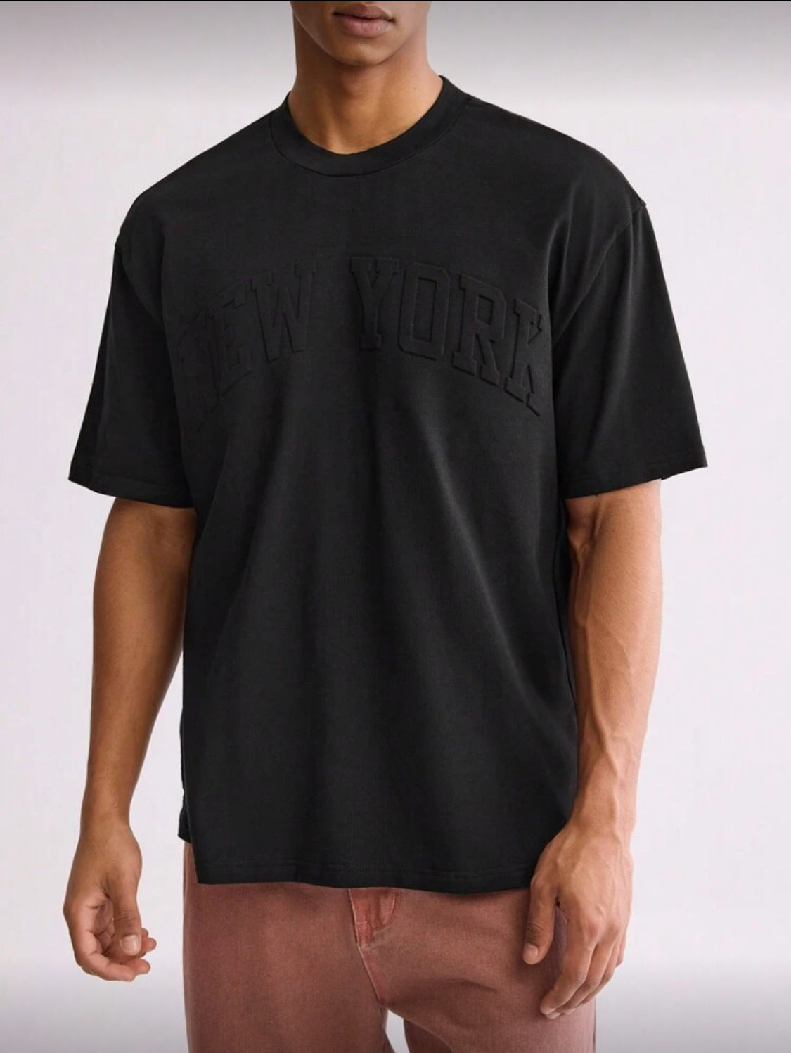 Forever 21 Camiseta de manga corta para hombre con diseño de letras en relieve