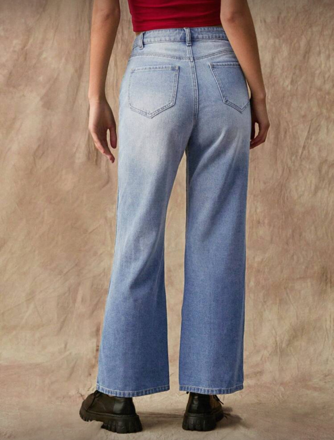 Forever 21 Pantalones vaqueros acampanados informales lavados con agua y agujeros