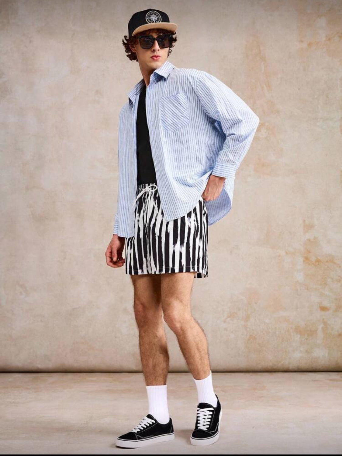Manfinity VDAYZ Pantalones cortos de playa holgados con cordón en la cintura y rayas para hombres