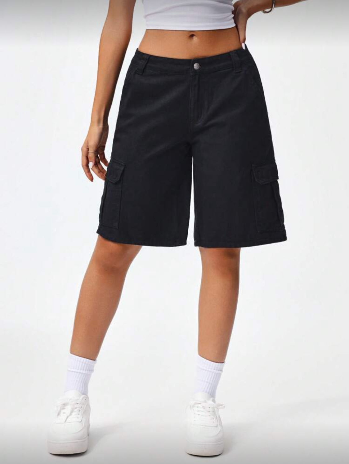 SHEIN EZwear Shorts tipo bermuda casuales de mezclilla con bolsillos utilitarios y piernas anchas de cintura baja para mujer