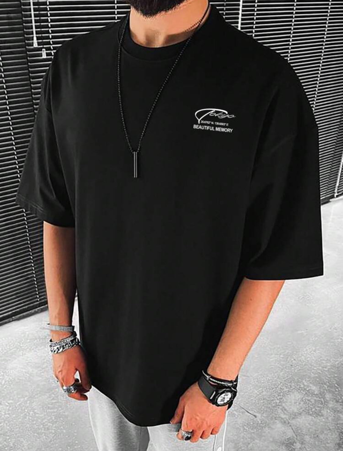 Remera Oversize Manfinity Homme Camiseta de manga corta casual de cuello redondo con estampa gráfica para hombre