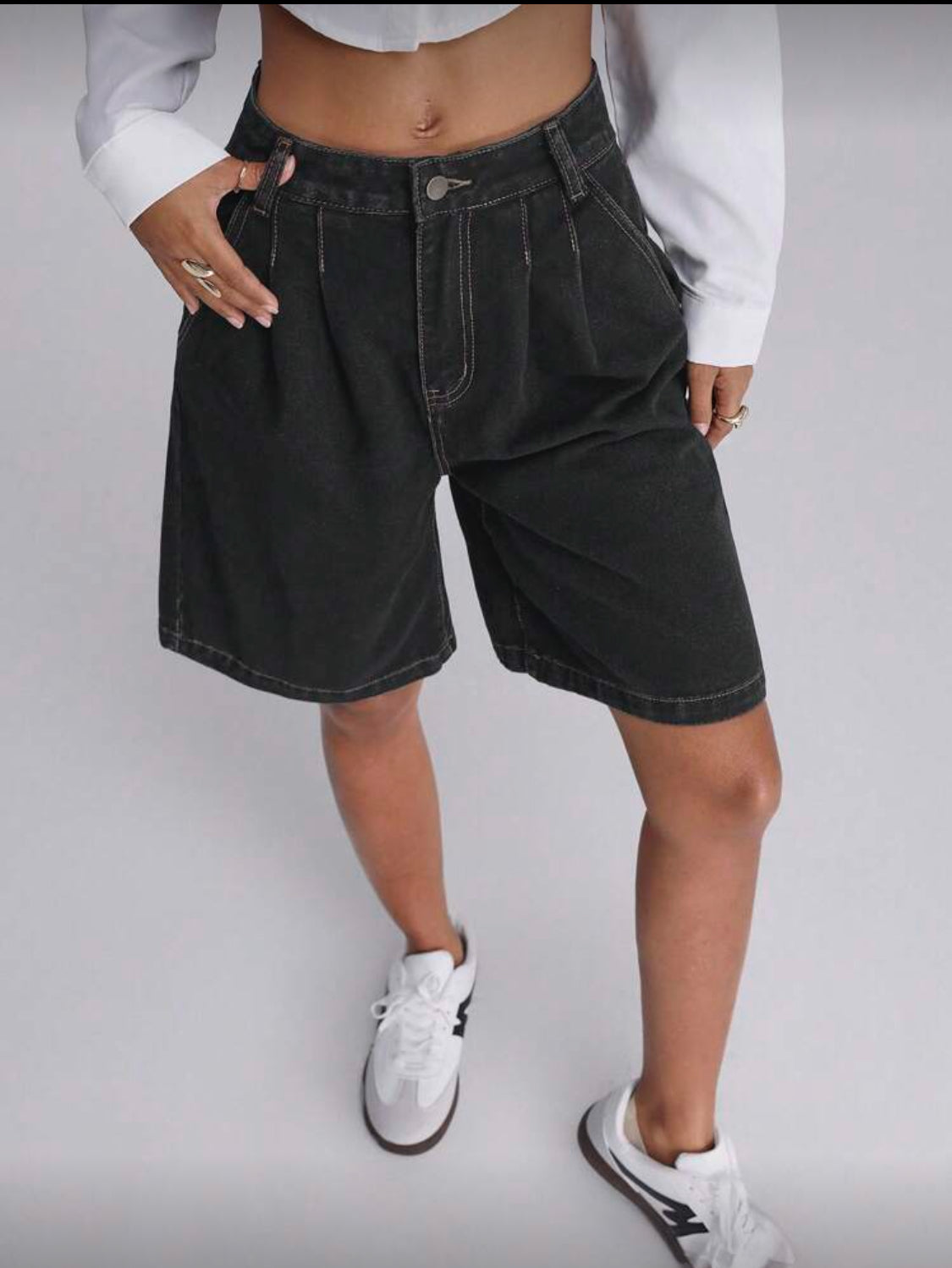 Forever 21 Pantalones cortos informales de cintura alta, plisados, sueltos, de pierna ancha, de tela vaporosa para otoño e invierno
