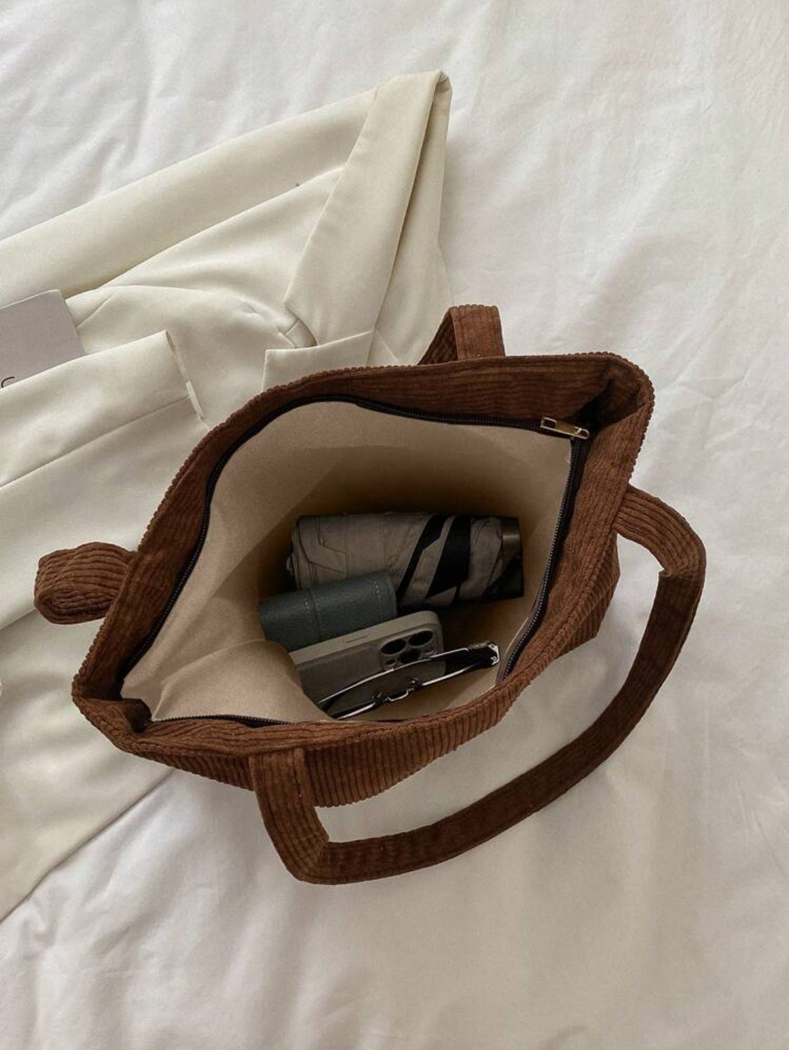 1 pieza Bolso de hombro de unicolor con detalle de pana