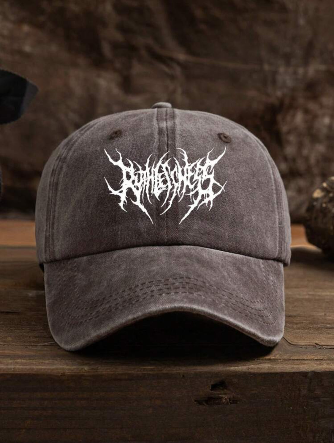 1 Gorra de béisbol marrón lavada con espinas para hombres, estilo callejero