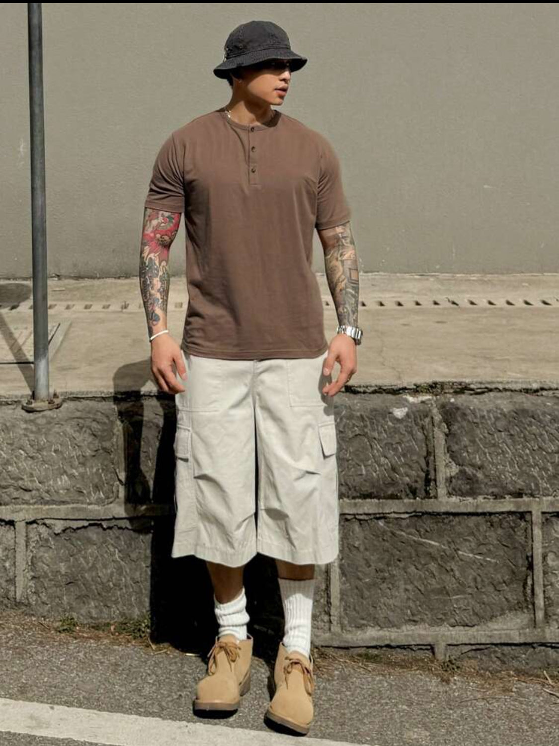 DAZY Camiseta casual de hombre para exteriores de color marrón sólido, de verano