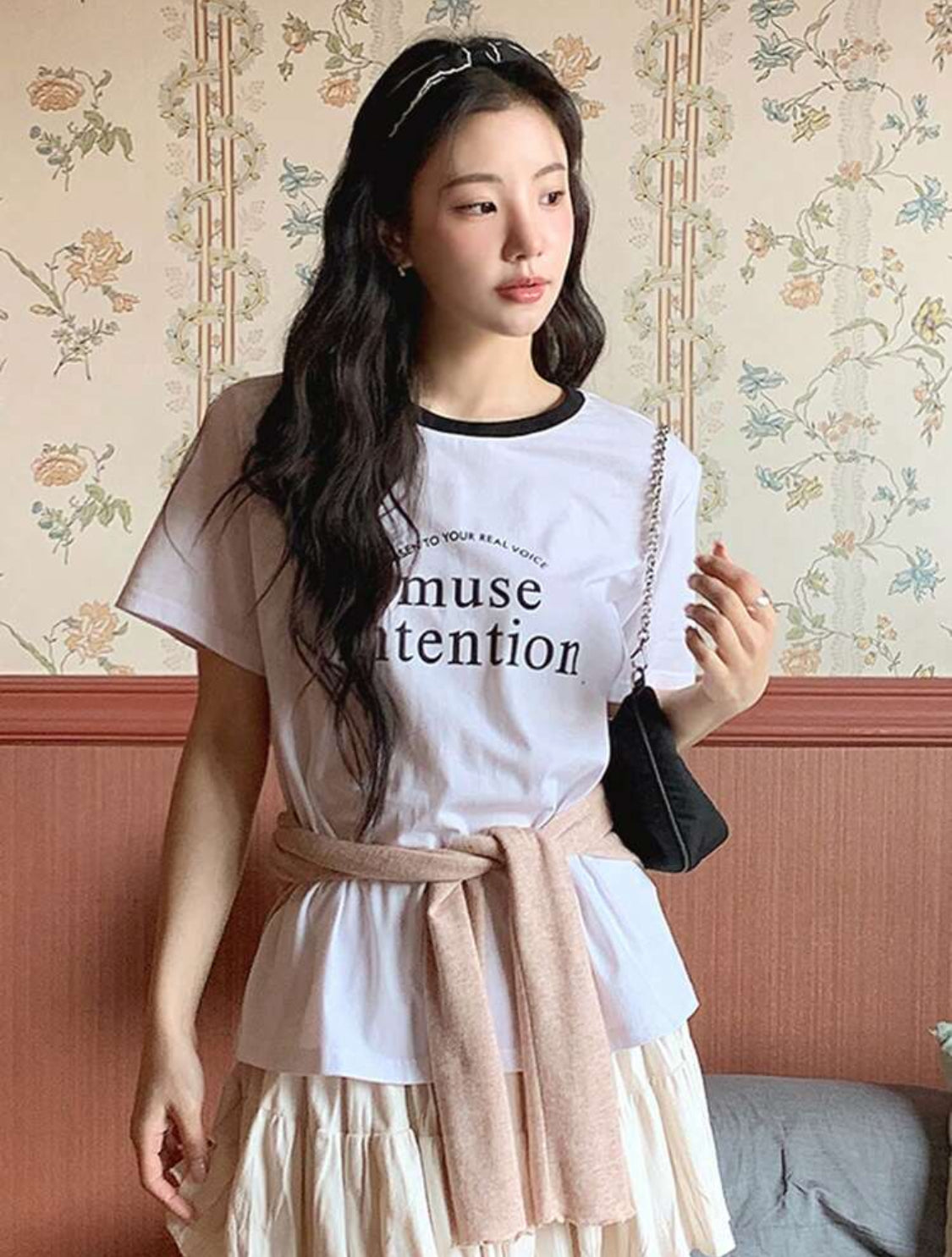 DAZY Camiseta de manga corta de cuello redondo con estampado gráfico casual y bonito para el verano para mujer