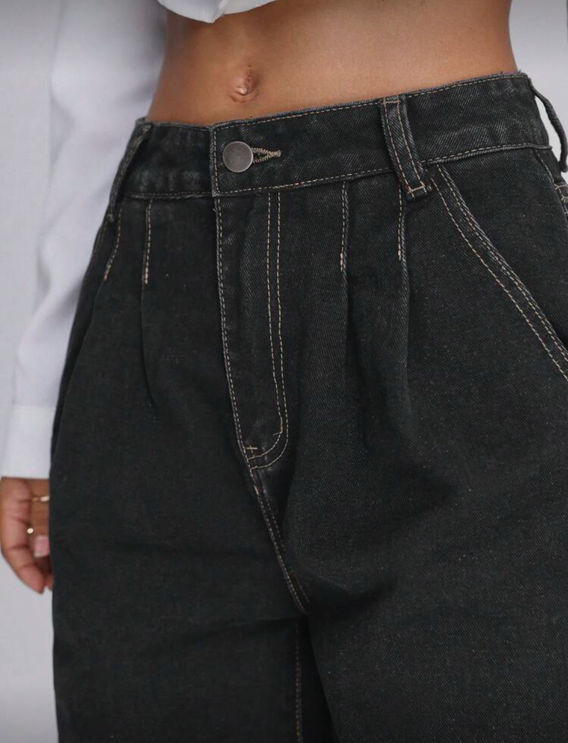Forever 21 Pantalones cortos informales de cintura alta, plisados, sueltos, de pierna ancha, de tela vaporosa para otoño e invierno