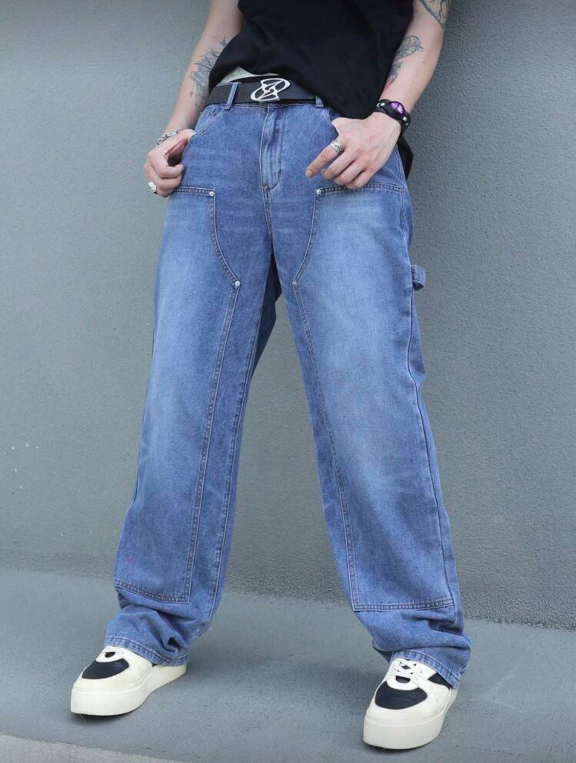 Manfinity LEGND Pantalones de mezclilla con botones y múltiples bolsillos para hombre, uso casual de todos los días