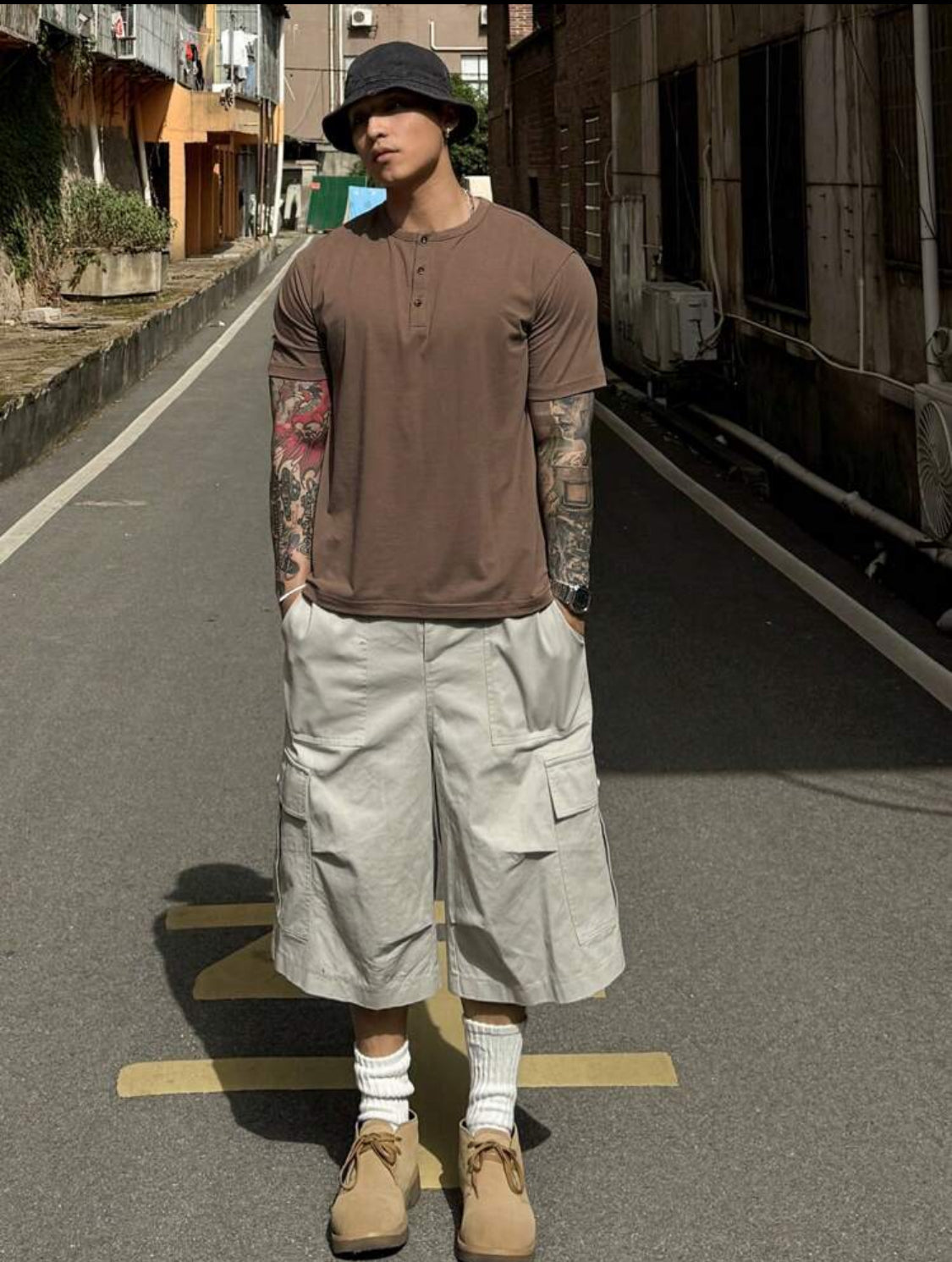 DAZY Camiseta casual de hombre para exteriores de color marrón sólido, de verano