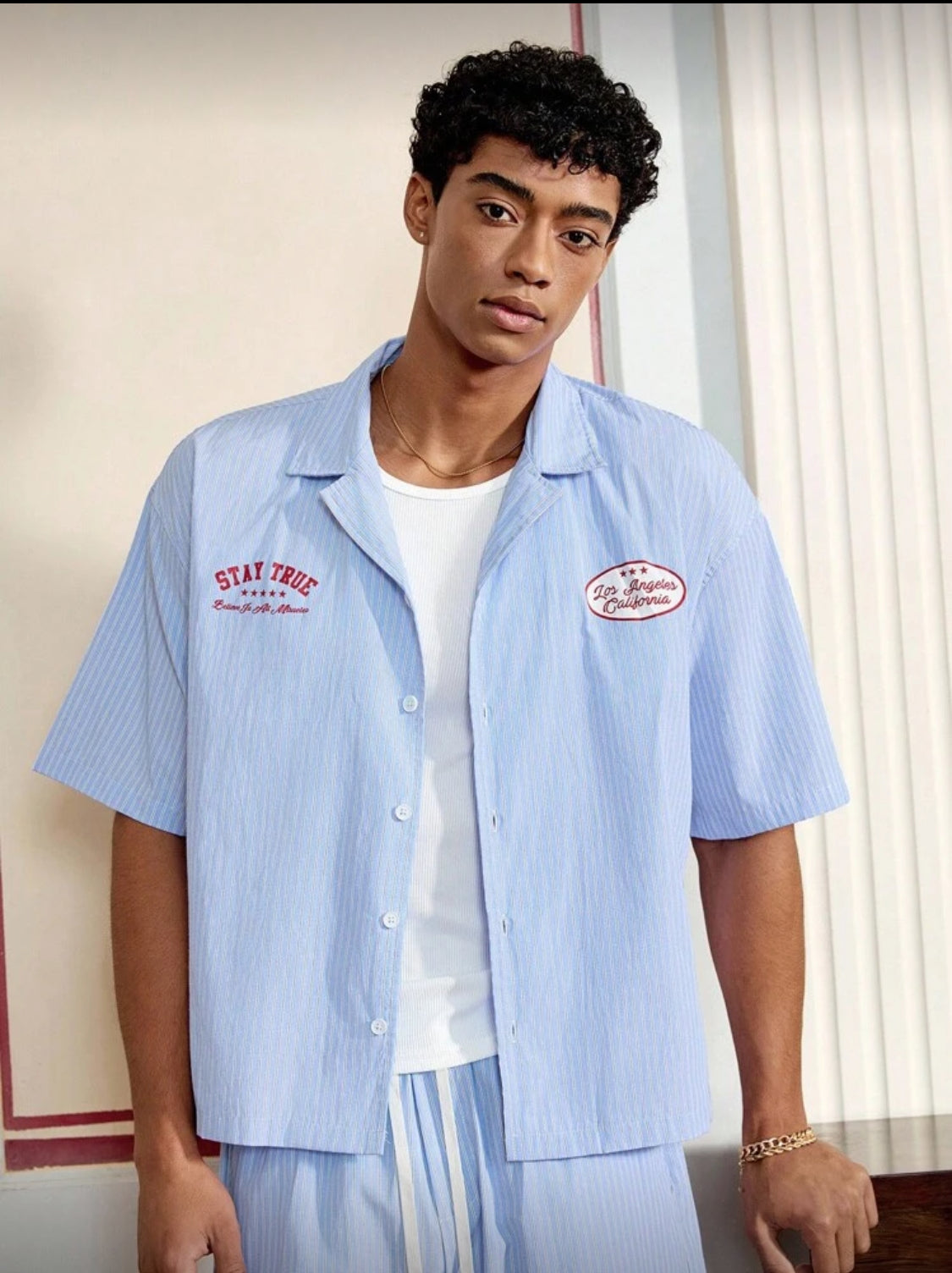 SWAVVY Set de 2 piezas de camisa casual de rayas tejida y pantalones cortos rectos de cintura elástica para hombres
