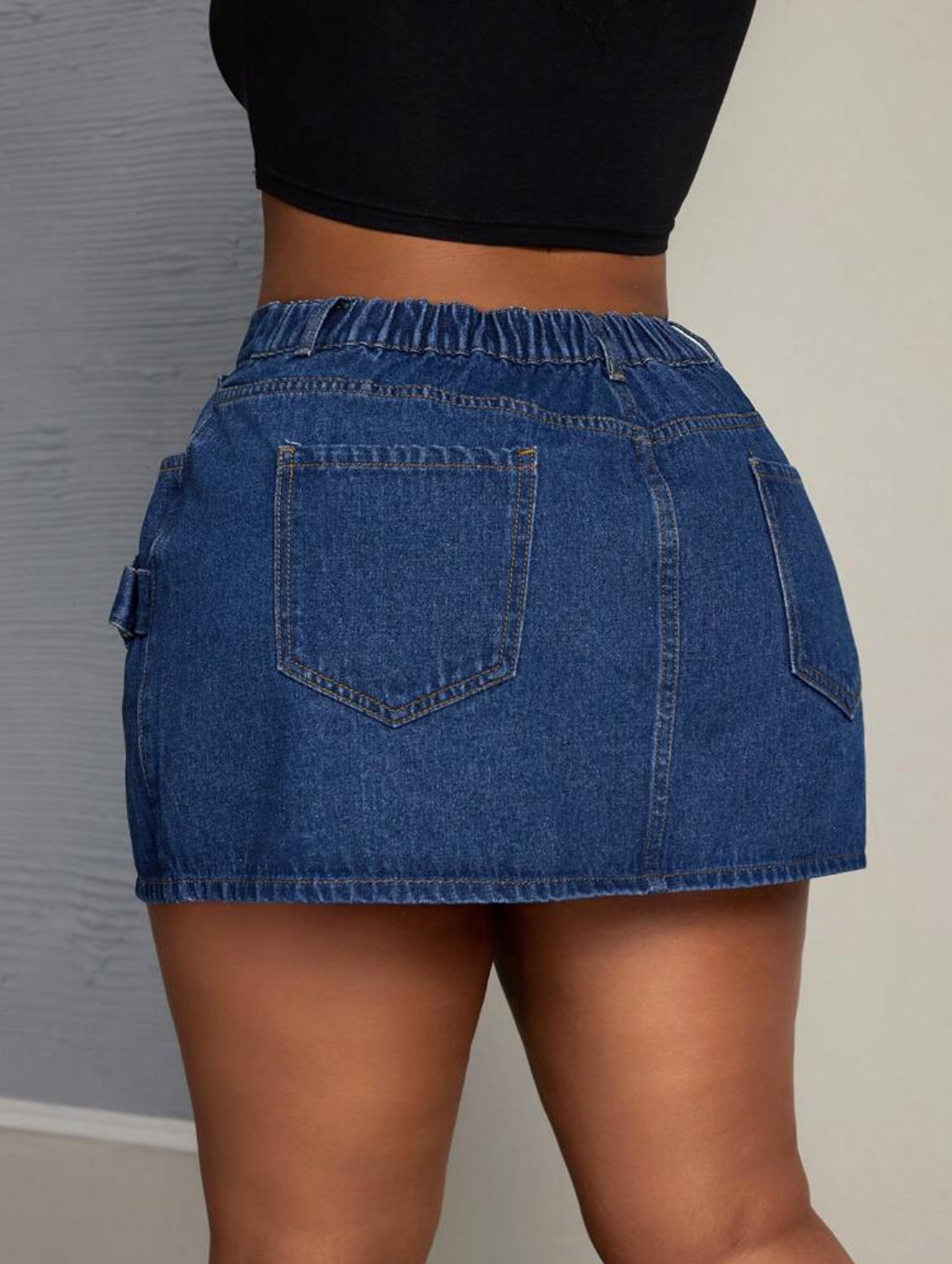 SHEIN SXY Falda mini asimétrica de mezclilla de talle alto con cinturón, apta para otoño e invierno, tallas grandes