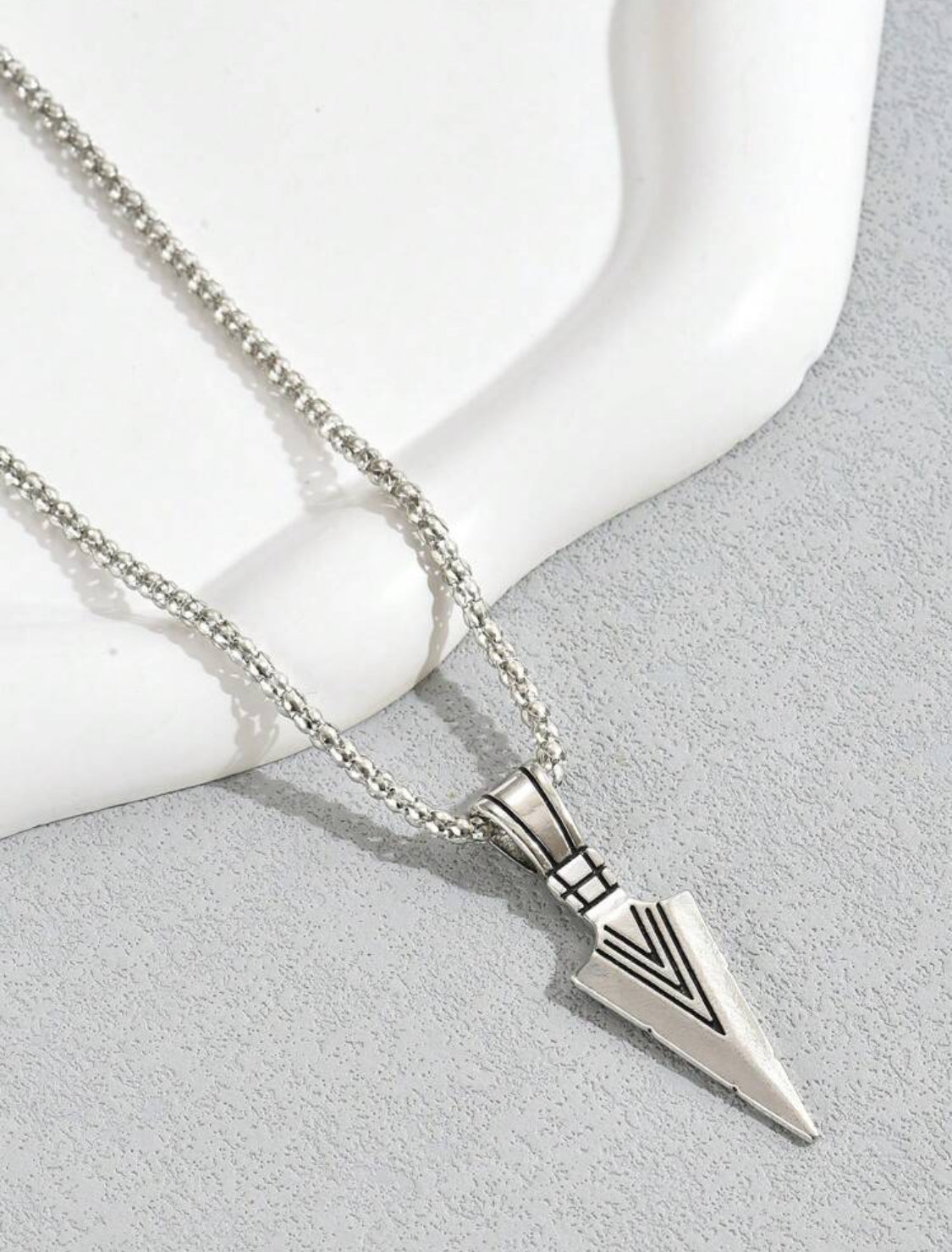 Collar De Moda De Diseño De Flecha De Aleación Para Hombres, Adecuado Para Regalos De Joyería Y Estilismo De Moda