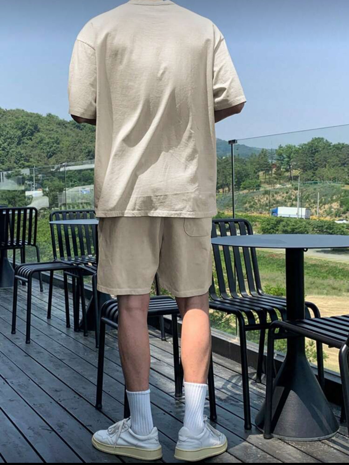 DAZY Conjunto de camiseta de manga corta con estampado de letras y pantalones cortos para hombres