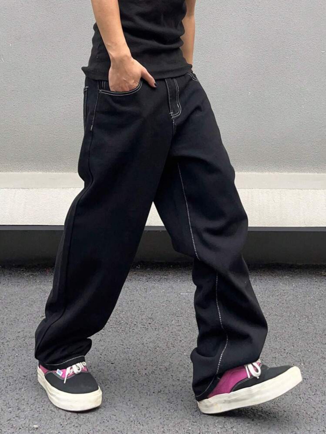 Manfinity Hypemode Jeans vaqueros holgados para hombre con costuras contrastantes, bolsillos inclinados, de corte ancho y sencillo, lavados en negro, tipo cargo y holgados, para regalos de esposo o novio