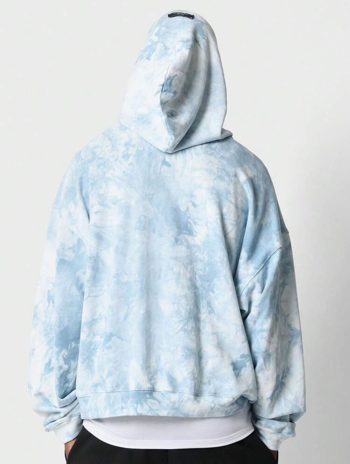 SUMWON Sudadera con capucha oversize con estampado gráfico frontal en tie-dye