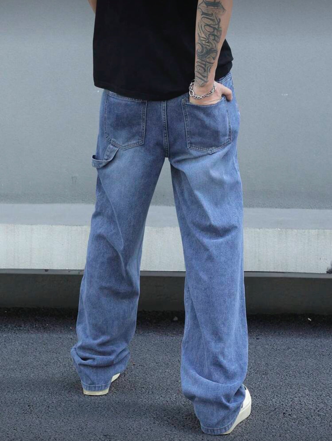 Manfinity LEGND Pantalones de mezclilla con botones y múltiples bolsillos para hombre, uso casual de todos los días