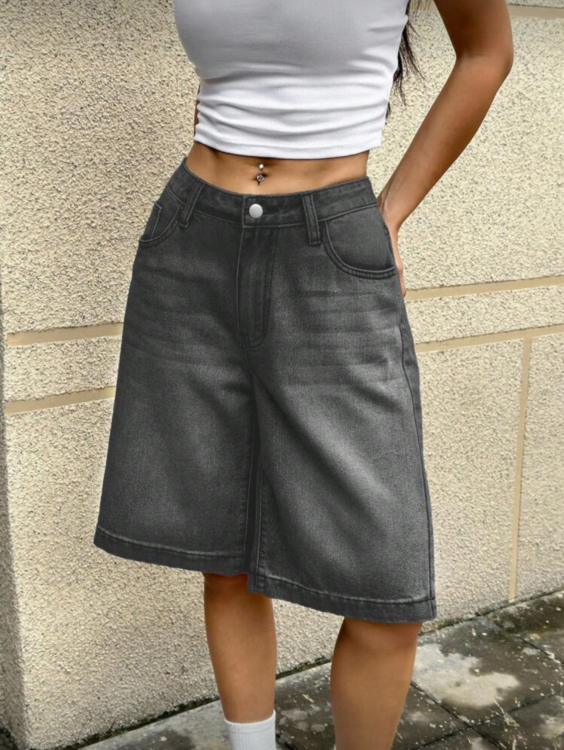 SHEIN ICON Shorts vaqueros anchos de pierna con bolsillos de color liso, casuales y a la moda