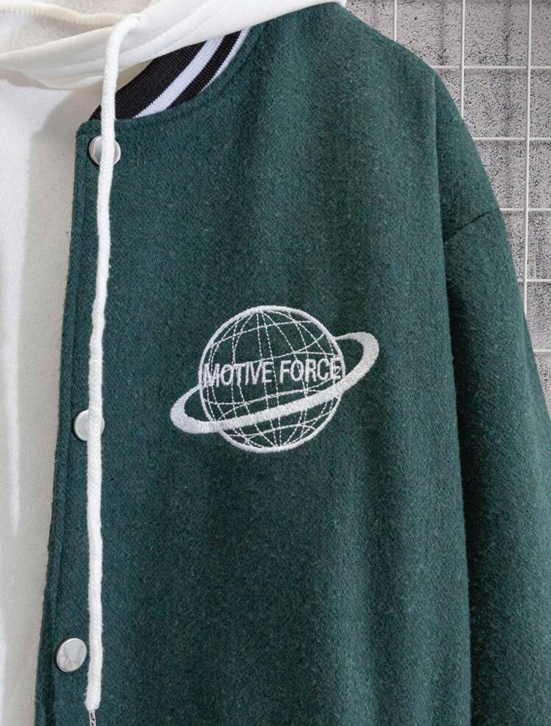 Cottnline Chaqueta de béisbol de estilo universitario para hombres con parche bordado de letra