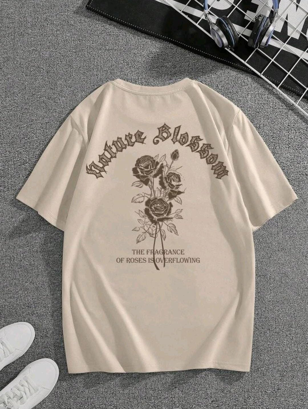 Remera Oversize Manfinity Dauomo Hombres Camiseta con estampado floral con slogan