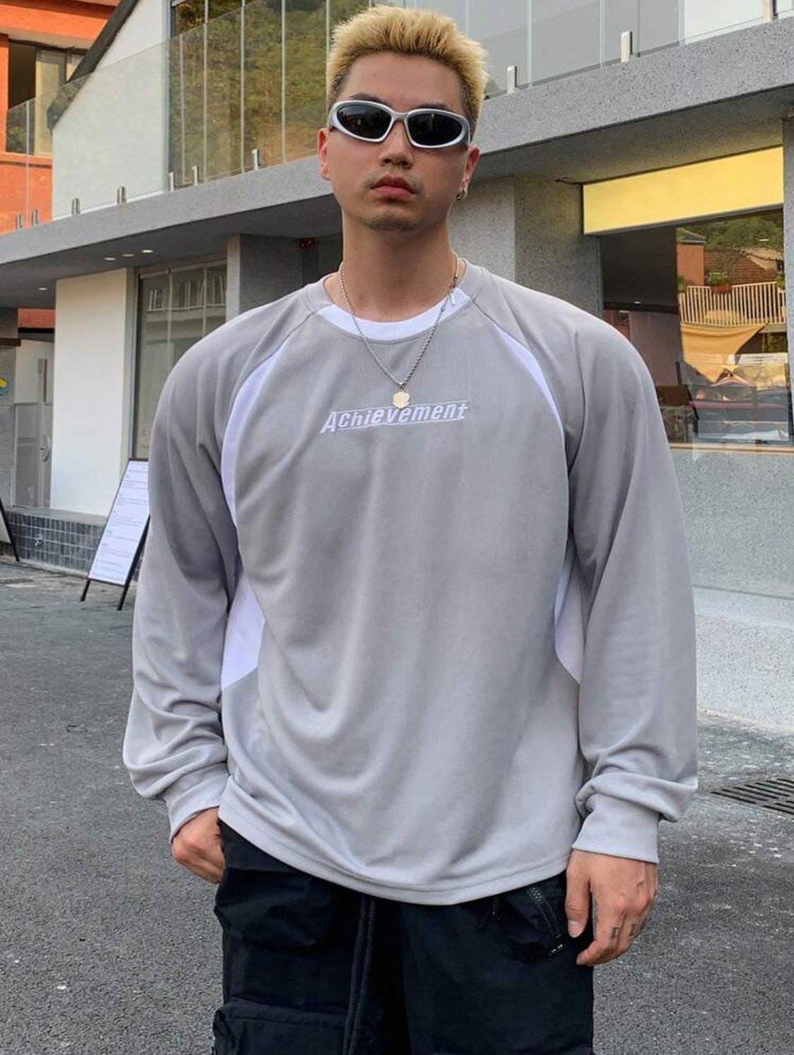 DAZY Camiseta casual de manga raglán con cuello redondo y estampado de letras para hombres, otoño