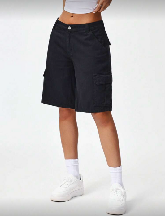 SHEIN EZwear Shorts tipo bermuda casuales de mezclilla con bolsillos utilitarios y piernas anchas de cintura baja para mujer