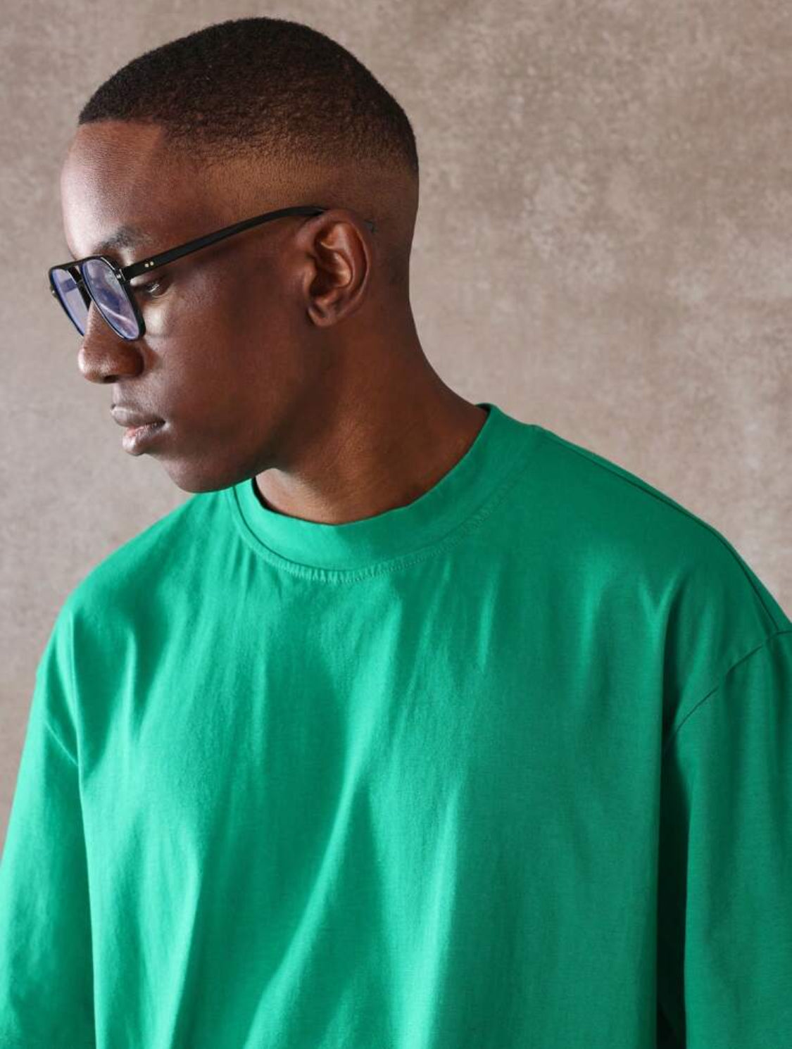 SUMWON Camiseta de algodón de manga corta con cuello redondo, de uso casual premium. Prenda esencial de ropa urbana, cómoda y de peso ligero, ideal para el gimnasio, entrenamiento, verano, primavera y uso diario