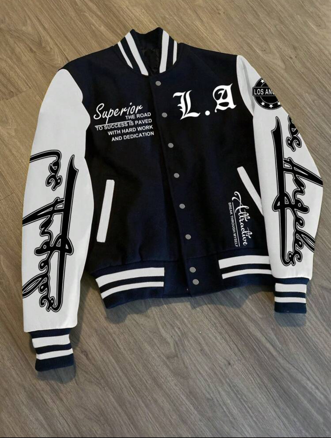 Manfinity EMRG Chaqueta de béisbol de manga larga con estampado sencillo para uso diario para hombres, diseñador, urbano, graffiti, color block, amigos