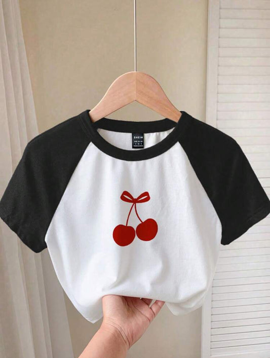 Divinelle Camiseta de manga corta, de cuello redondo, ajustada y acortada, con estampado de cerezas, adecuada para el verano, en color negro y blanco