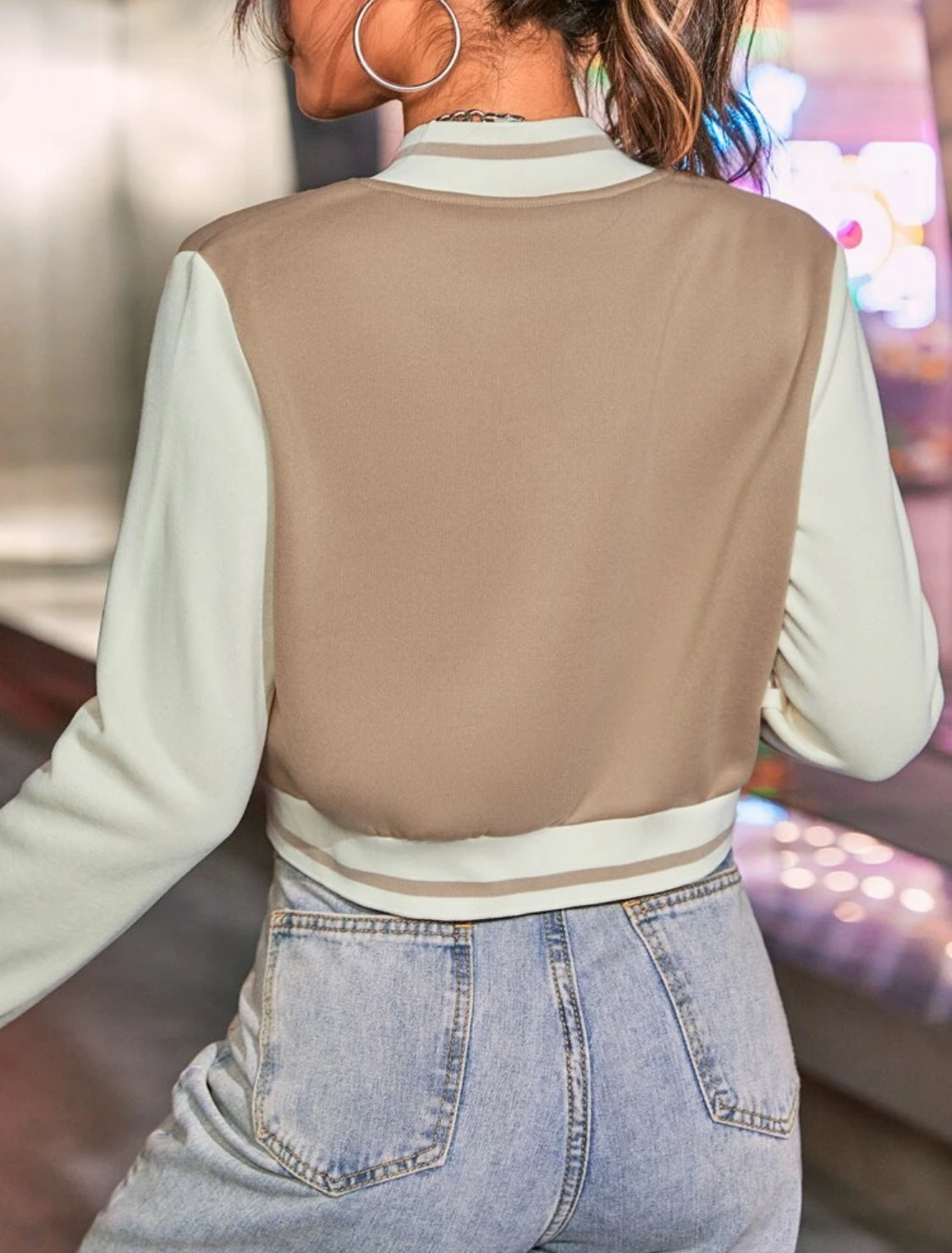 SHEIN EZwear Chaqueta beisbolera con abotonadura sencilla, contraste de color y estampado de letras deportiva para mujer, Primavera y Otoño