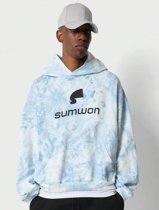 SUMWON Sudadera con capucha oversize con estampado gráfico frontal en tie-dye