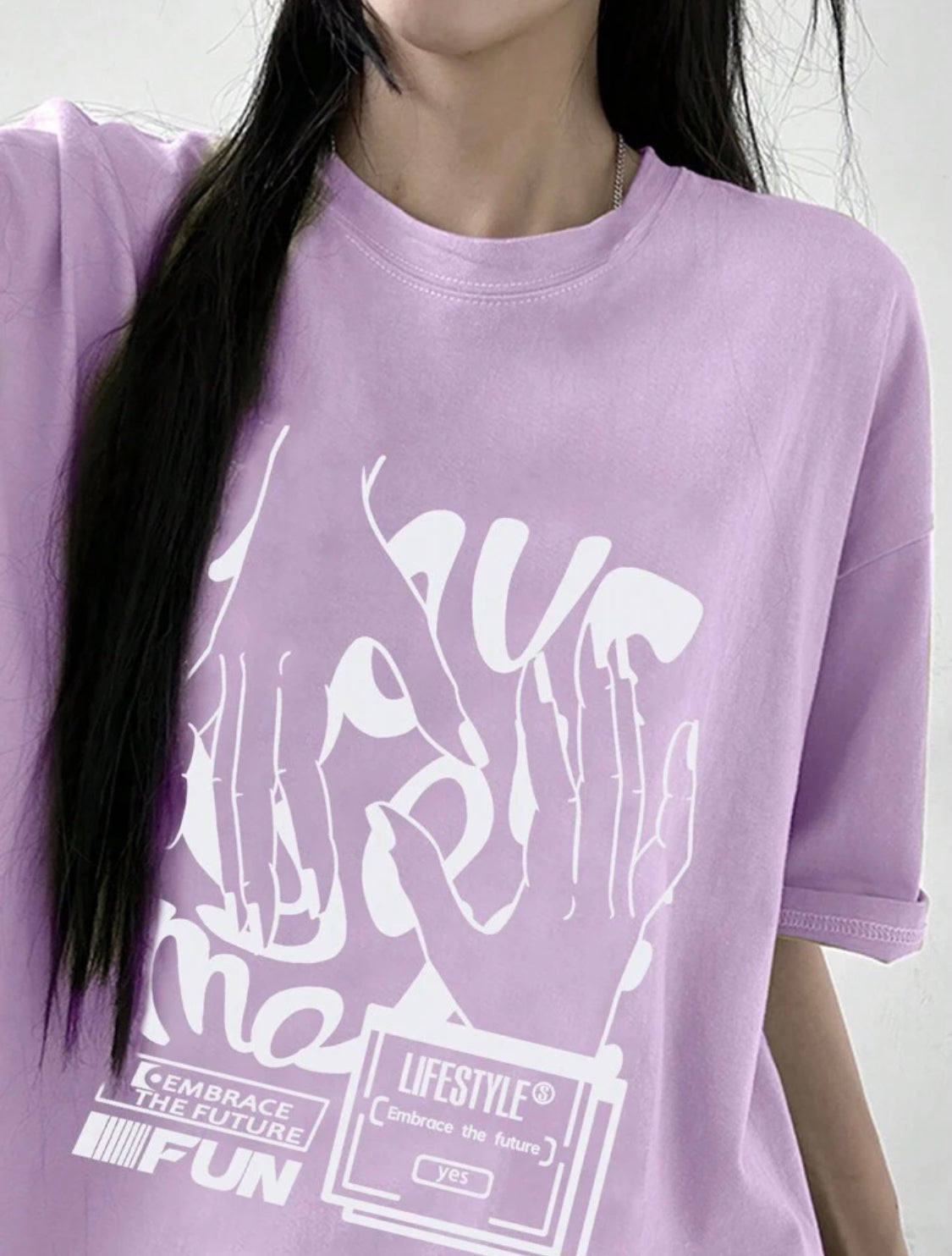 Remera Oversize DAZY Camiseta suelta con diseño gráfico de estilo urbano para mujeres