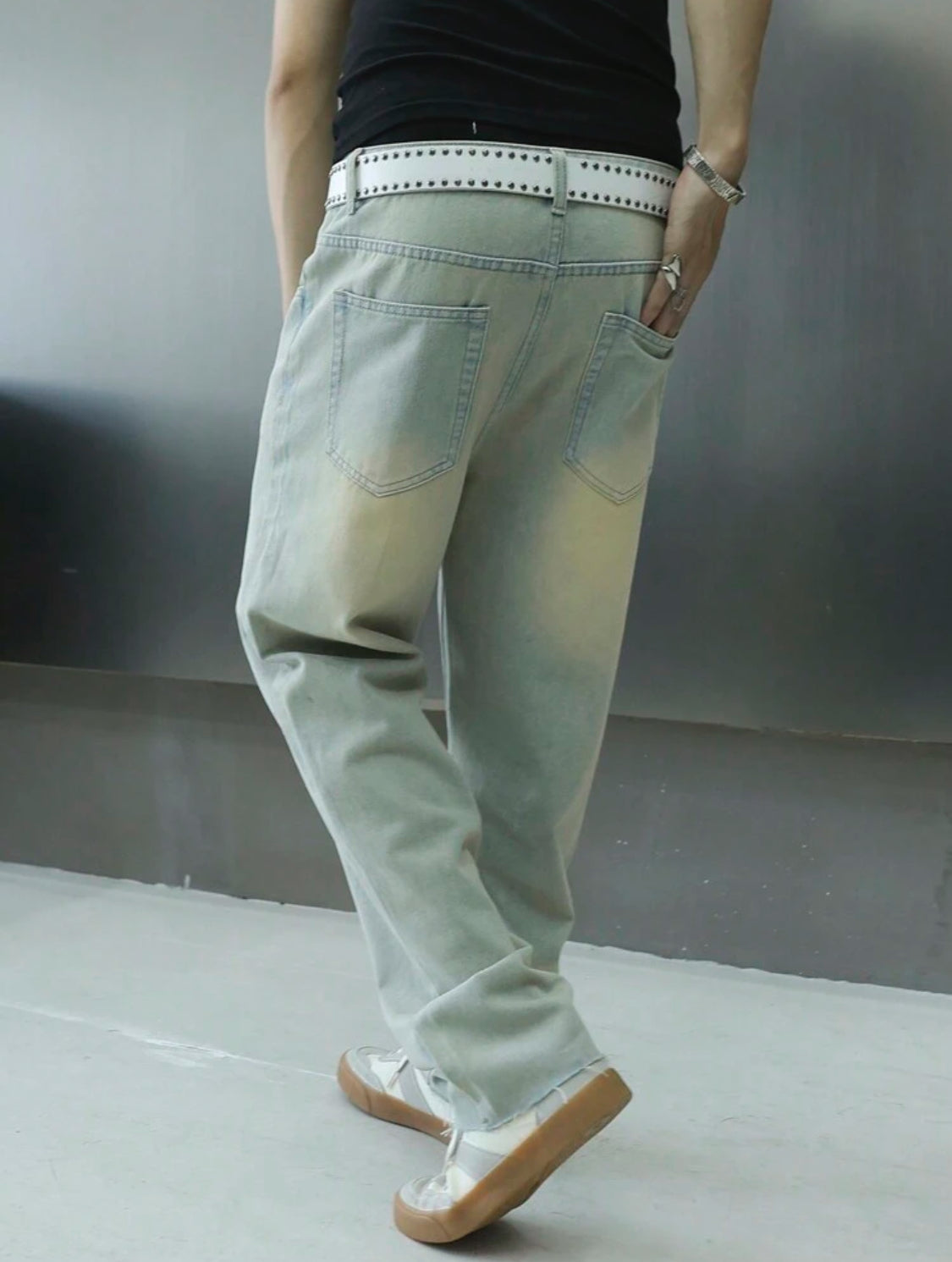 Manfinity EMRG Pantalones vaqueros casuales diarios simples para hombres con botones frontales y múltiples bolsillos