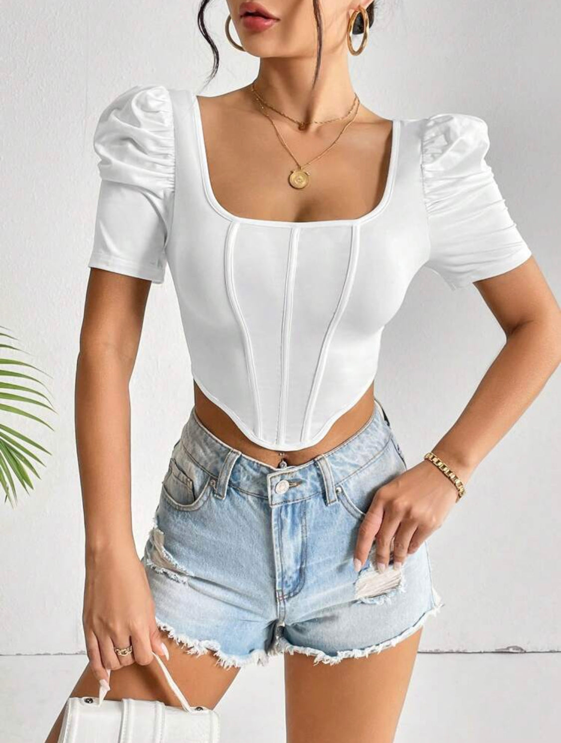 SHEIN Privé Camiseta crop de cuello cuadrado de manga farol bajo asimétrico