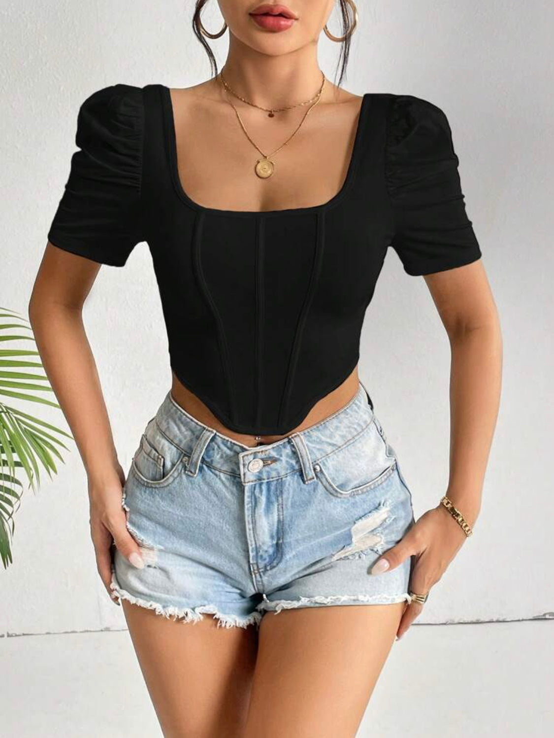 SHEIN Privé Camiseta crop de cuello cuadrado de manga farol bajo asimétrico