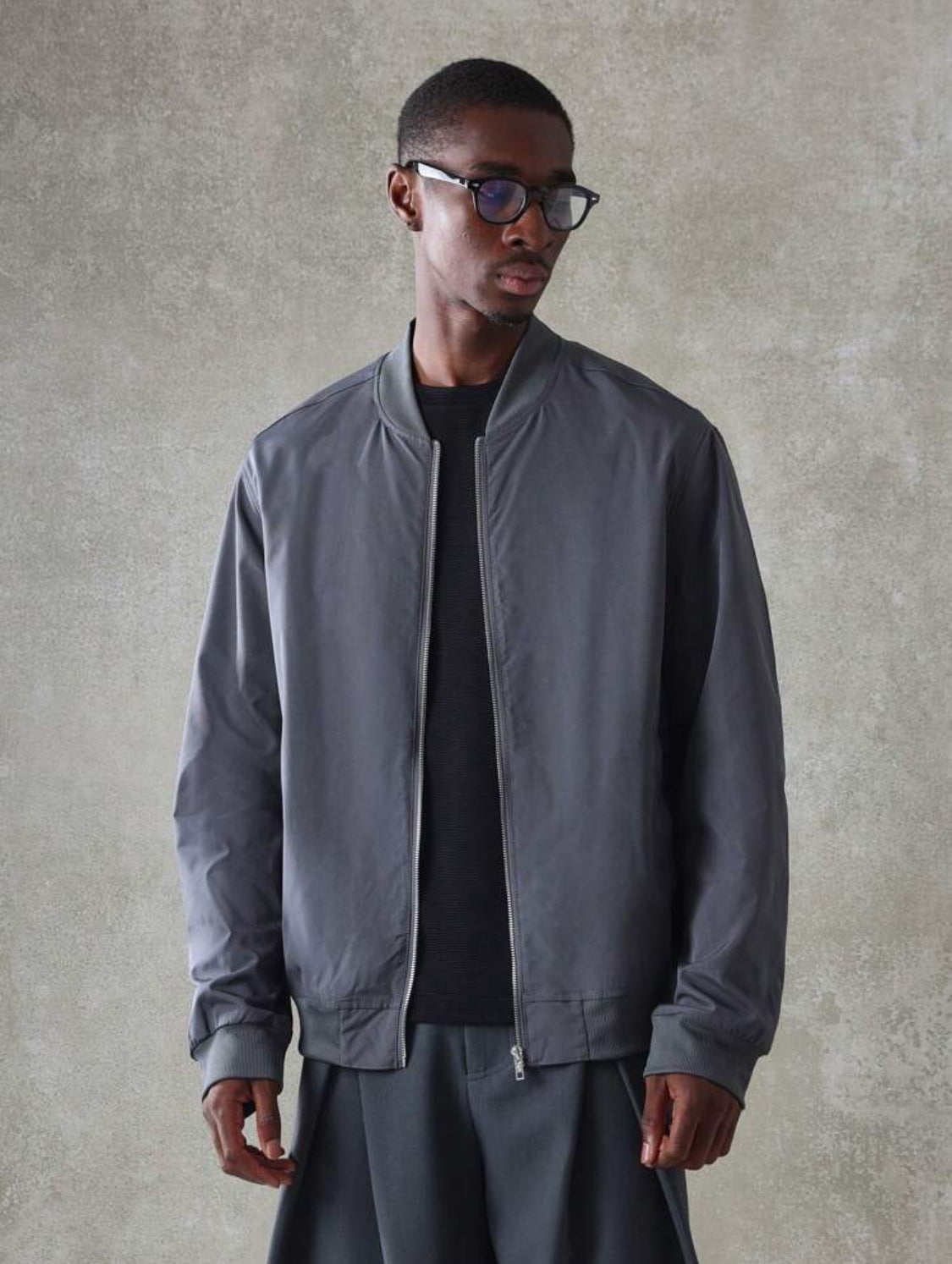 SUMWON Chaqueta bomber ajustada con cremallera