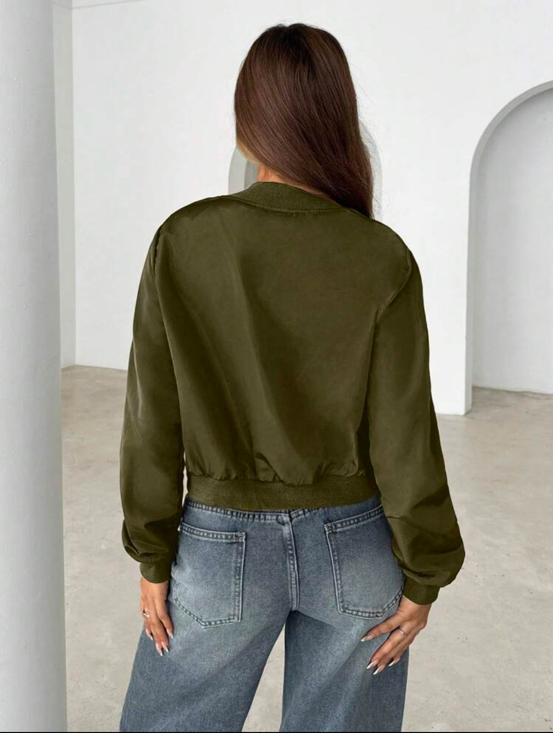 SHEIN Essnce Cazadora bombardero unicolor con cremallera