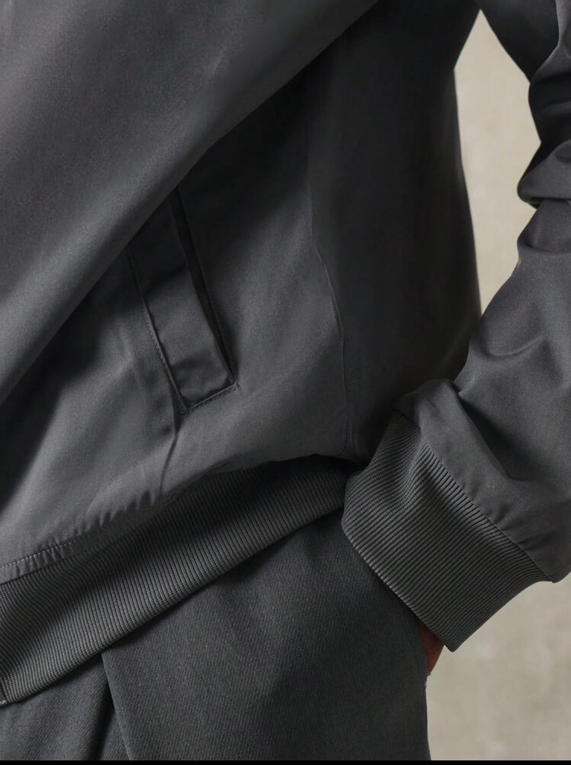SUMWON Chaqueta bomber ajustada con cremallera